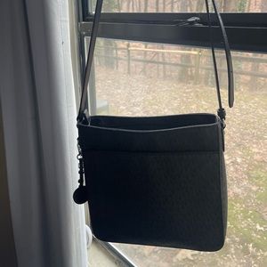 Cross Body Michael Kors bag